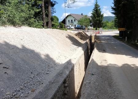 Izkop brežine za kanalizacijski vod od Begunj proti Cerknici 02 Foto Boštjan Otoničar.jpg